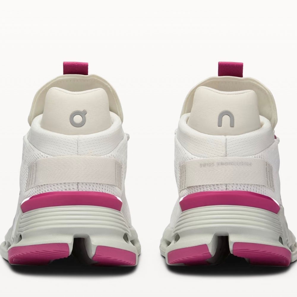 NWT ON CLOUDNOVA PINK CARNATION RUNNING SHOES - SIZE VARIOUS - ( SIZE 8 ) - Picture 7 of 9